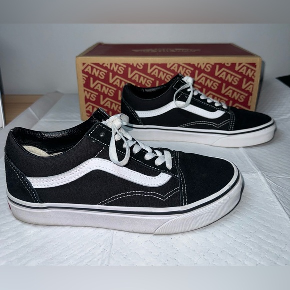 Old Skool Black & White Vans - Picture 3 of 6